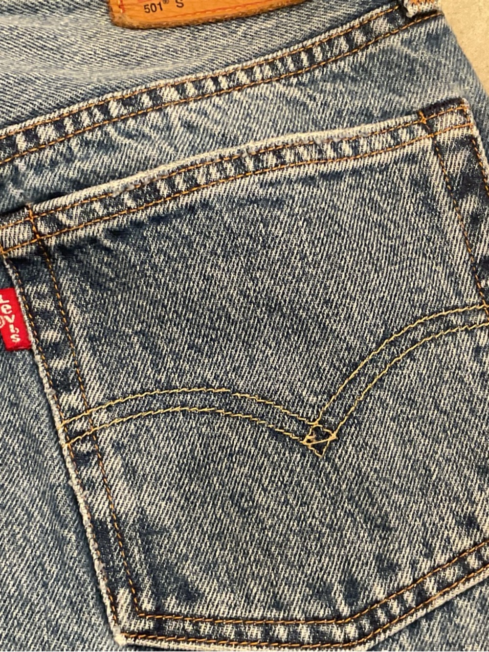 Levi's White Oak Cone Light Blue Distressed Straight Leg Jeans - Picture 4 of 13